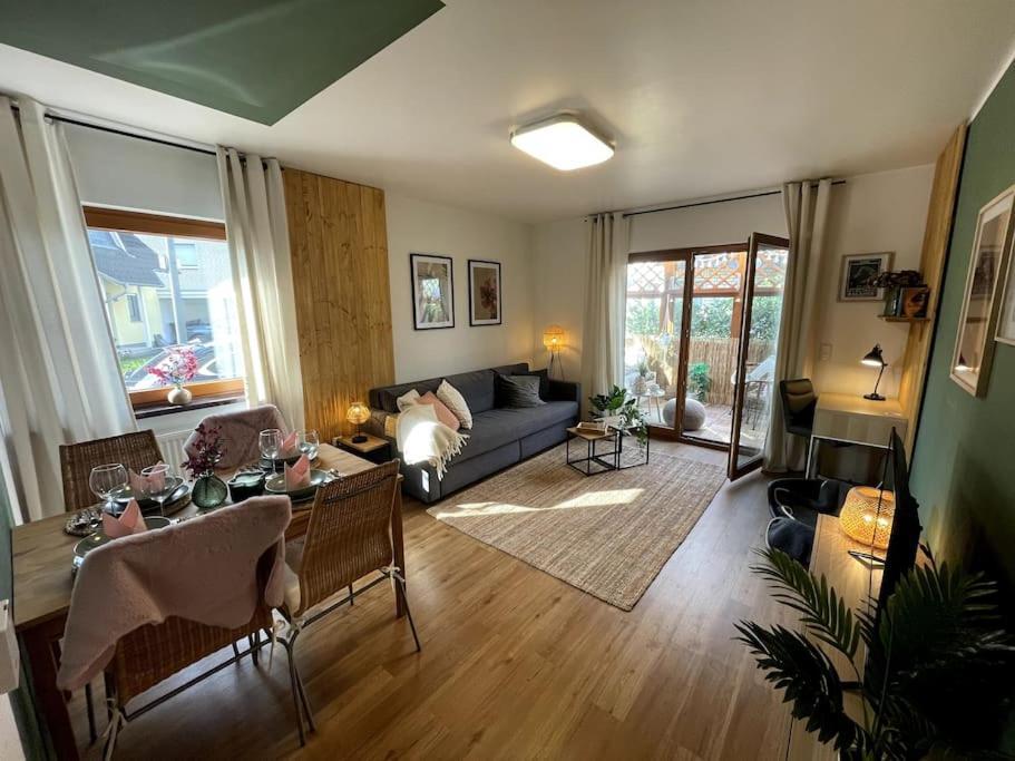 Cozy Wilkipartment Bis 4 Pers - Hund - Netflix - Wlan - Wintergarten - Coffeebar - Popcorn Verl Buitenkant foto